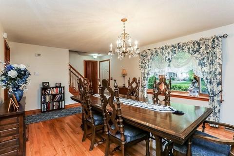 96 Wheeler Ave, Springfield, MA 01118 photo 7
