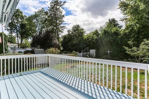 96 Wheeler Ave, Springfield, MA 01118 photo 29