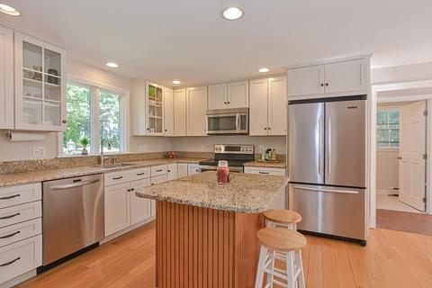 35 Pine Hill Dr, Walpole, MA 02081 photo 12