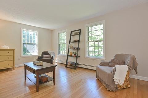 35 Pine Hill Dr, Walpole, MA 02081 photo 7
