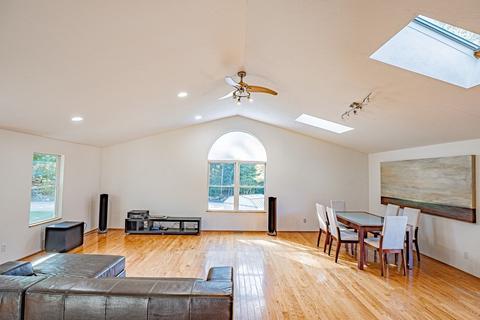 39 Scenic Ave, Webster, MA 01570 photo 3