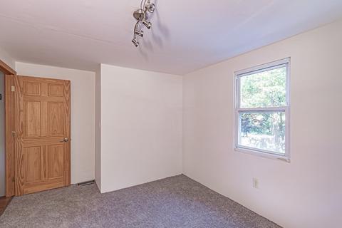 39 Scenic Ave, Webster, MA 01570 photo 13