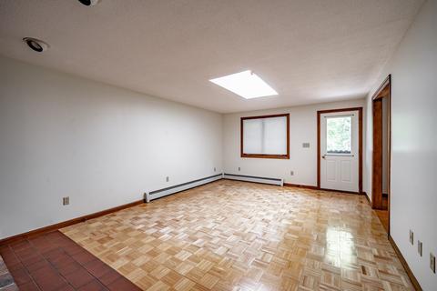 76 Fair Oak Rd, Springfield, MA 01128 photo 15