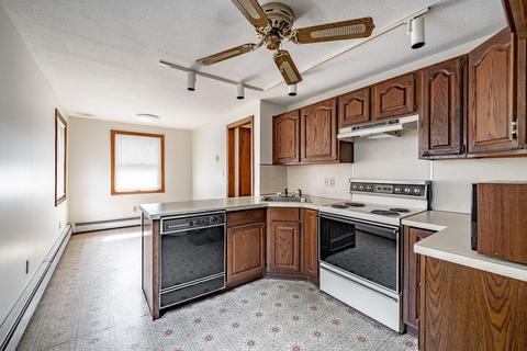 76 Fair Oak Rd, Springfield, MA 01128 photo 5