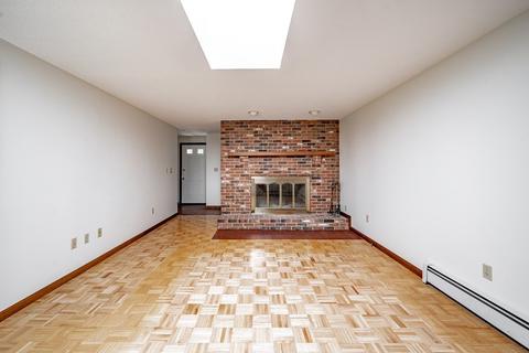 76 Fair Oak Rd, Springfield, MA 01128 photo 13
