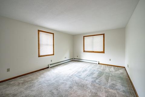 76 Fair Oak Rd, Springfield, MA 01128 photo 21