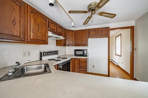 76 Fair Oak Rd, Springfield, MA 01128 photo 8