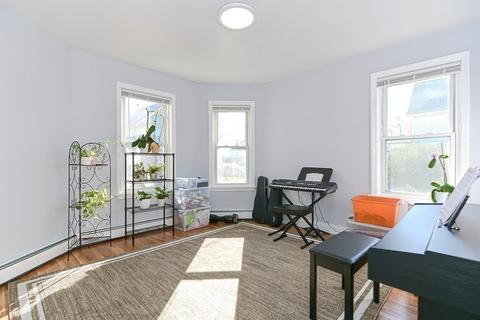 186 Tower St, Fall River, MA 02724 photo 14