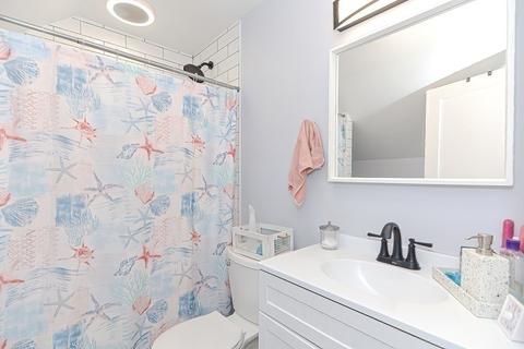 186 Tower St, Fall River, MA 02724 photo 24