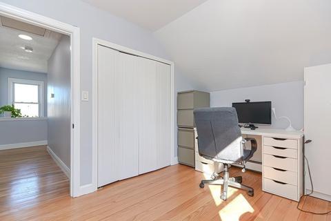 186 Tower St, Fall River, MA 02724 photo 28