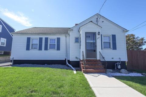 173 Walter St, Fall River, MA 02724 photo 1