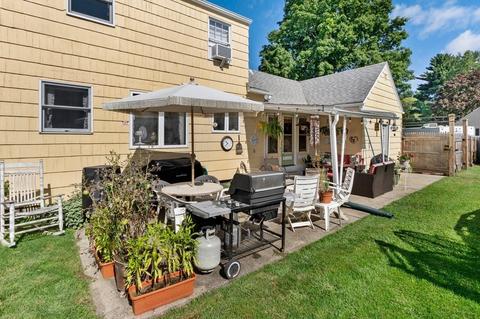 161 Marmon St, Springfield, MA 01129 photo 32