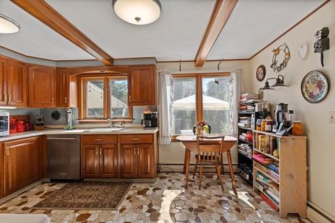 161 Marmon St, Springfield, MA 01129 photo 8