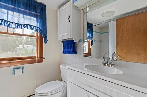 161 Marmon St, Springfield, MA 01129 photo 23