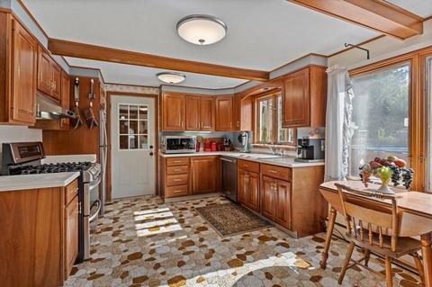 161 Marmon St, Springfield, MA 01129 photo 7
