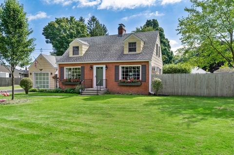 161 Marmon St, Springfield, MA 01129 photo 4