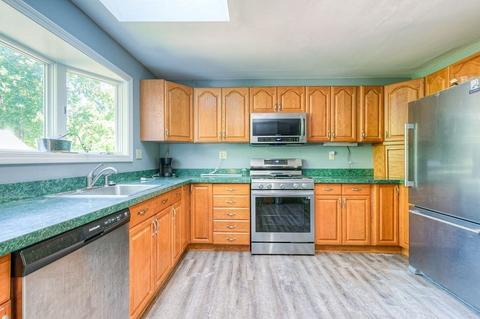 155 Maple St, Framingham, MA 01702 photo 6
