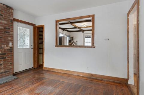 34 Campechi St, Springfield, MA 01104 photo 5