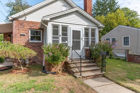 34 Campechi St, Springfield, MA 01104 photo 4