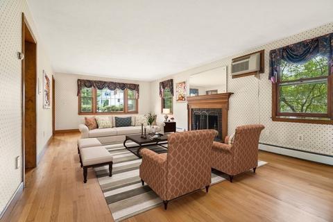 30 Brewer Ln, Reading, MA 01867 photo 9