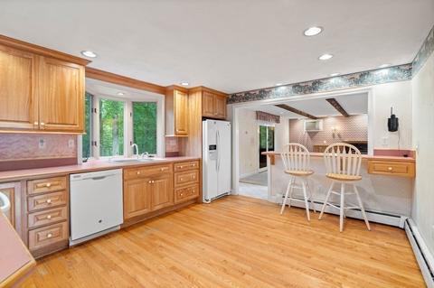 30 Brewer Ln, Reading, MA 01867 photo 3