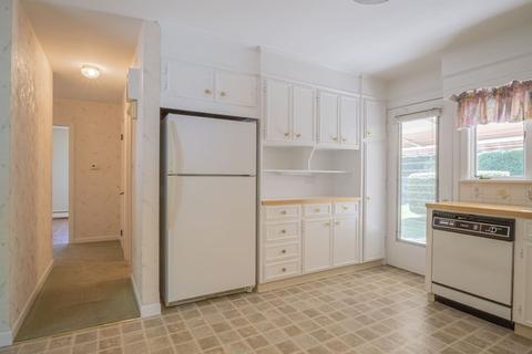 39 Pilgrim Rd, Marblehead, MA 01945 photo 19