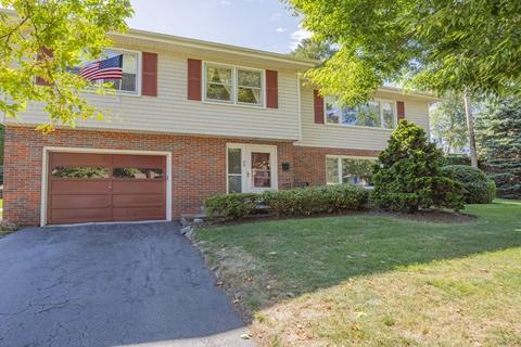 39 Pilgrim Rd, Marblehead, MA 01945 photo 2