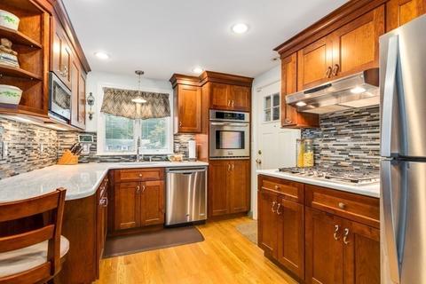 124 Prospect St, Reading, MA 01867 photo 8