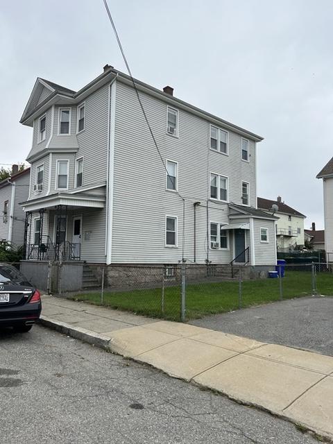 92 Varley St, Fall River, MA 02723 photo 2