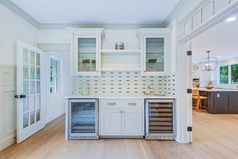 35 Hobart St, Hingham, MA 02043 photo 17
