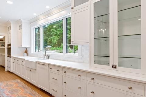 35 Hobart St, Hingham, MA 02043 photo 11