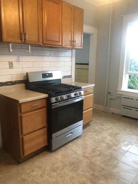 112 Osborn St, Fall River, MA 02724 photo 7