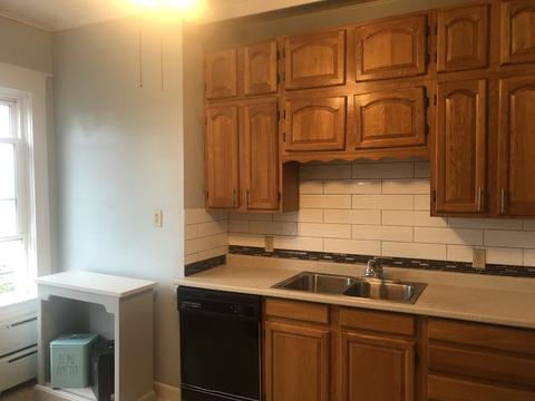 112 Osborn St, Fall River, MA 02724 photo 3