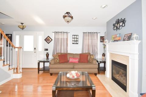 306 Arnold, Springfield, MA 01119 photo 10