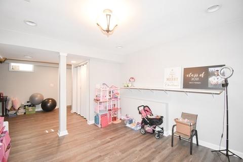 306 Arnold, Springfield, MA 01119 photo 14