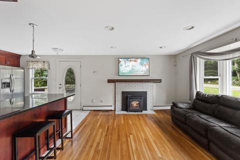 285 Hall St, Raynham, MA 02767 photo 5