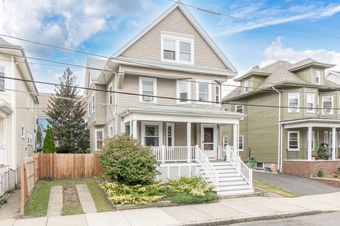 11 Sherman St, Everett, MA 02149 photo 2