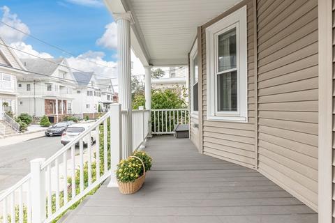 11 Sherman St, Everett, MA 02149 photo 3