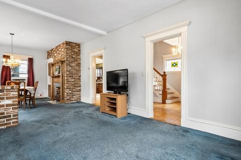 11 Sherman St, Everett, MA 02149 photo 8