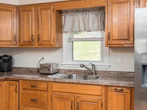 64 Upland St, Worcester, MA 01607 photo 9