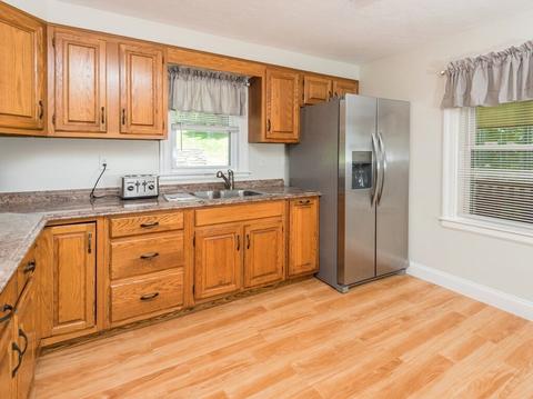 64 Upland St, Worcester, MA 01607 photo 10