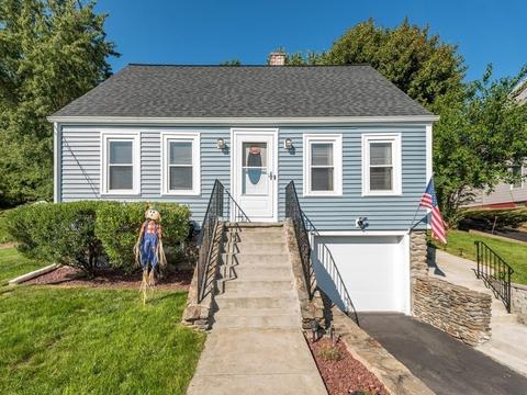 64 Upland St, Worcester, MA 01607 photo 1