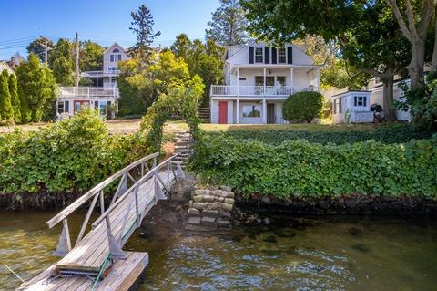 247 E Main St, Gloucester, MA 01930 photo 4