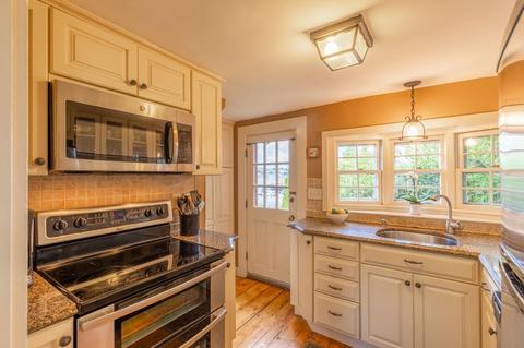 247 E Main St, Gloucester, MA 01930 photo 21