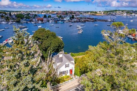 247 E Main St, Gloucester, MA 01930 photo 6