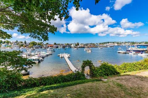 247 E Main St, Gloucester, MA 01930 photo 8