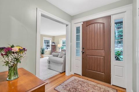 10 Conant St, Acton, MA 01720 photo 2