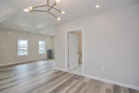 17 Orient St, Worcester, MA 01604 photo 11