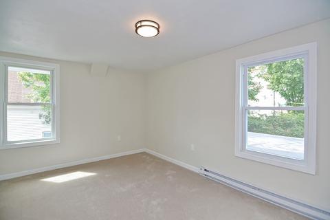 17 Orient St, Worcester, MA 01604 photo 33