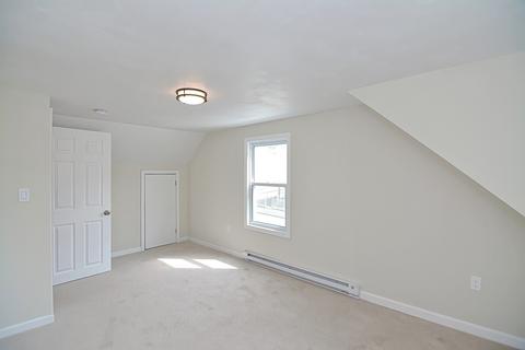 17 Orient St, Worcester, MA 01604 photo 32